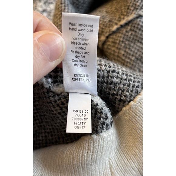 Athleta Turtleneck Ombre Sweater L Wool Cashmere Blend Black To White EUC - Picture 5 of 7